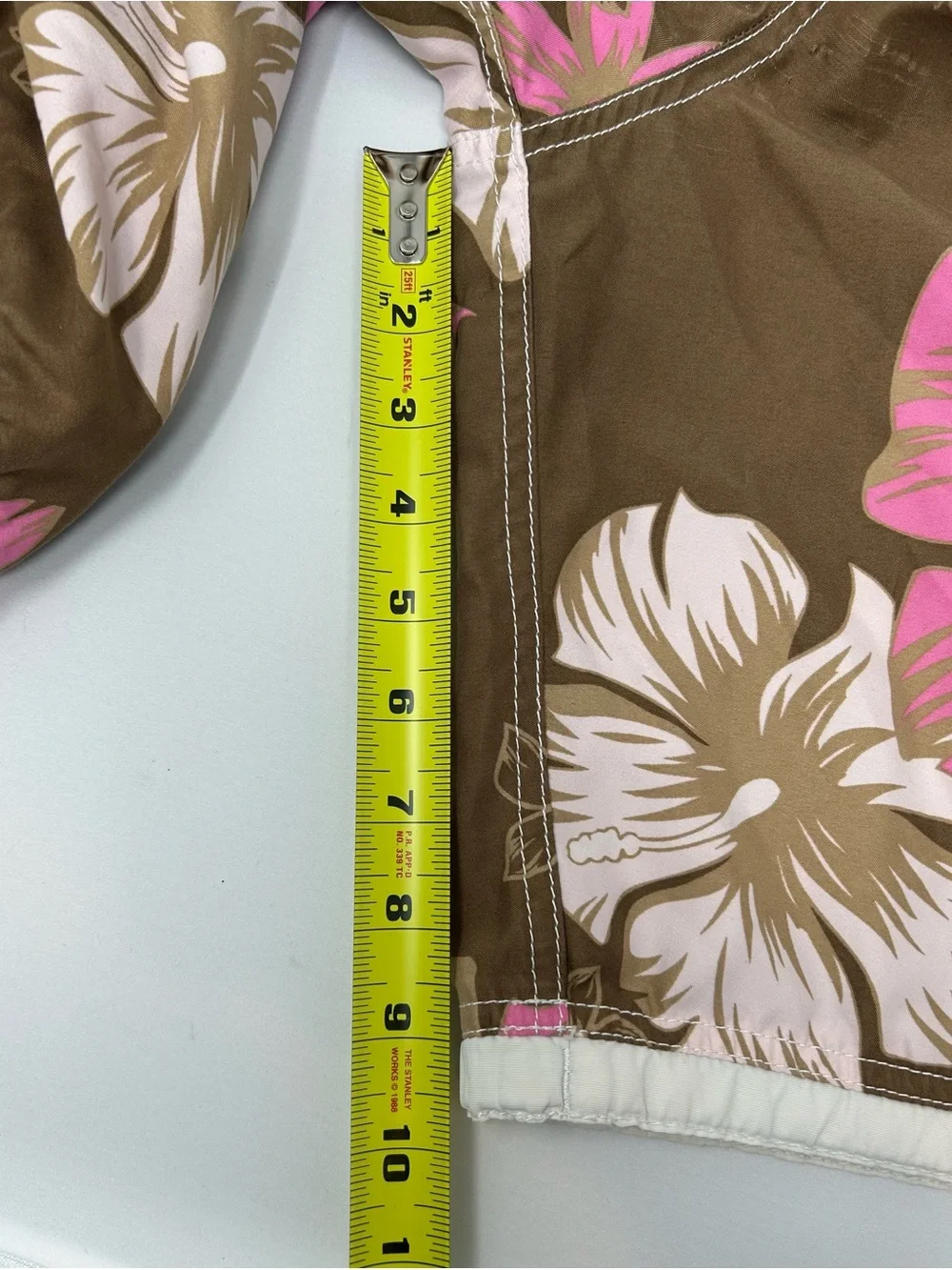 Vintage Abercrombie & Fitch Tugger Shorts Brown Pink Floral Hawaiian 40W